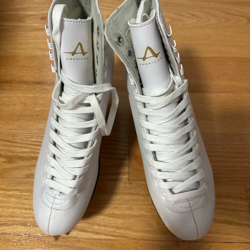 Women's White Skates